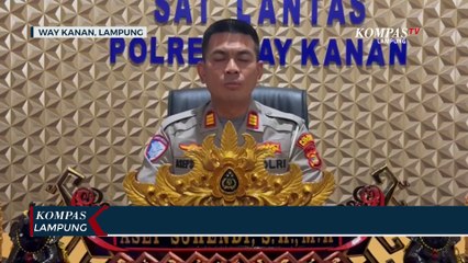 Pikap Muatan Durian Terguling Hingga Dijarah Warga