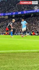 Nereden nereye! Manchester City, Şampiyonlar Ligi'ne son anda tutundu