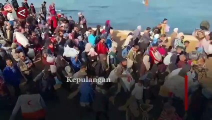 Puluhan ribu warga Palestina yang mengungsi kembali ke Gaza