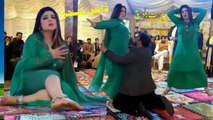 Mujra Masti,Aenu Ishq Di Hathkadi , Chahat Baloch , Latest Mujra Dance Performance 2025