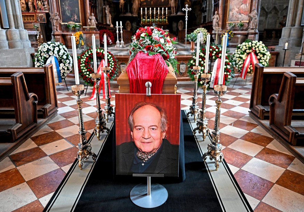 „Otti, du wirst uns fehlen“: Otto Schenk im Stephansdom verabschiedet