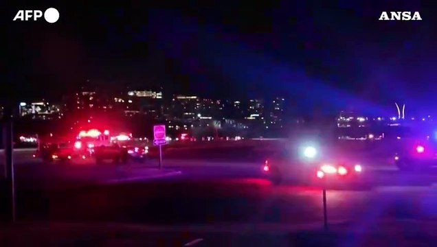 Incidente aereo a Washington, squadre di soccorso in azione