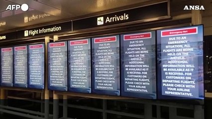 American Airlines: "Cooperiamo alle indagini sull'incidente di Washington"