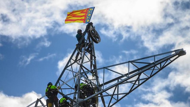 Así es cómo Red Eléctrica ha repuesto las torres eléctricas caídas tras el paso de la DANA en Valencia