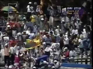 Sanath Jayasuriya Fastest ODI Fifty - 50 in 17 Balls vs Pakistan 1996 | Singer Cup.