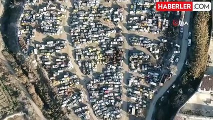 Esad Rejimi'nin El Koyduğu Araçlar Çürümeye T terk Edildi