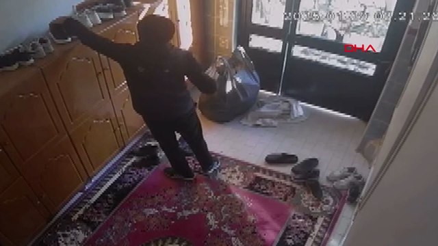 Hırsız reyondan ürün seçer gibi beğendiği ayakkabıları çaldı