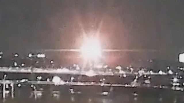 Audio de la torre de control en Washington D.C tras el accidente aéreo: ¿Has visto eso?