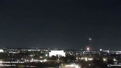 Un avión comercial chocó contra un helicóptero en  Washington
