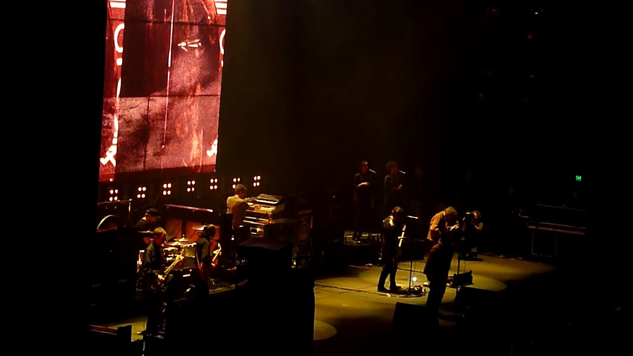 Liam Gallagher - Champagne Supernova