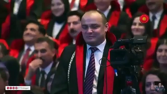 Hakim-savcı kura töreninde ilginç anlar! AKP'li Özlem Zengin yeğenini Erdoğan'la tanıştırdı