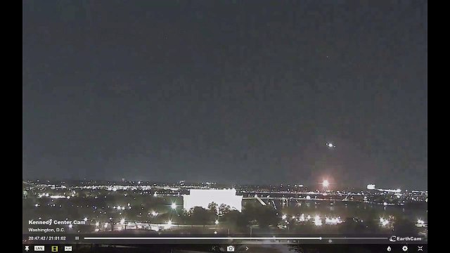 Trágico Accidente Aéreo en Washington D C . No hubo sobrevivientes.