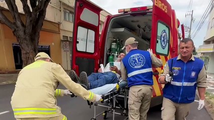 Criança abre a porta de veículo e provoca acidente em Umuarama