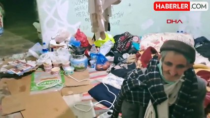 İhbara giden ekipler hayatının şokunu yaşadı, hepsi yaşlı çiftin evinden çıktı