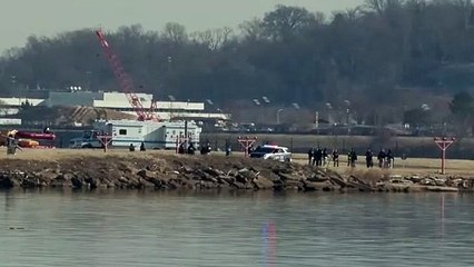 Autoridades descartan que haya supervivientes de accidente aéreo en Washington