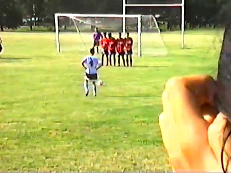 FuteBoL FutboL Football (Sasor,  Sakkor, Soccer) Beisteit Geimz (Baystate Games) Boston MA West vs BLue 2nd geim, rest 1st & 2 half