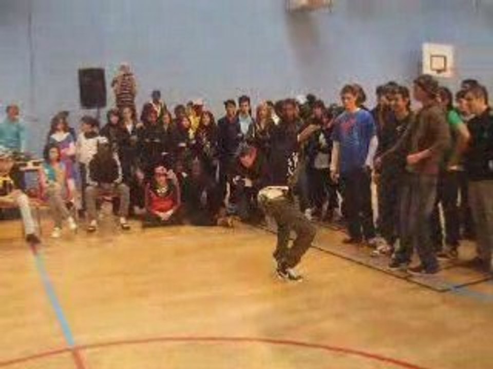 Vertifight / Electro joker vs Electro police