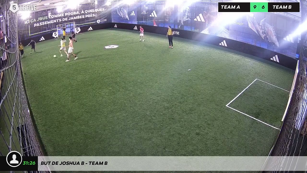 But de Joshua B - Team B