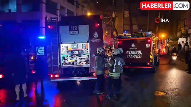 Kağıthane'de 8 Katlı Binada Yangın Paniği