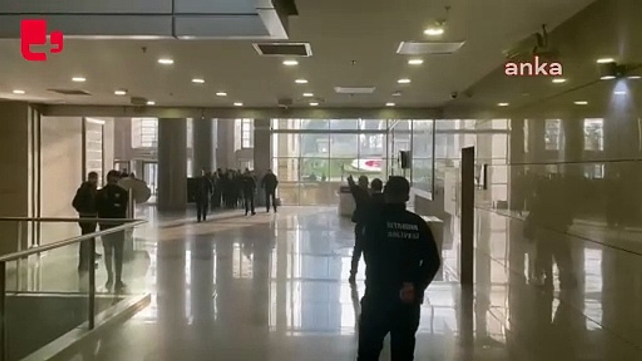 Ekrem İmamoğlu, ifade vermek için İstanbul Adliyesi'ne geldi