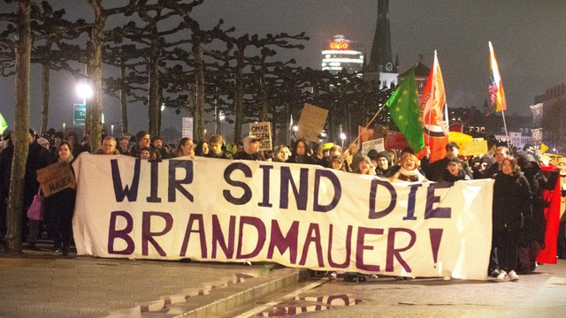 Proteste gegen CDU-AfD-Kooperation in Deutschland