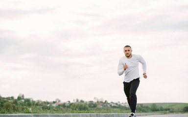 Ami la corsa? I suggerimenti su cosa mangiare prima e dopo