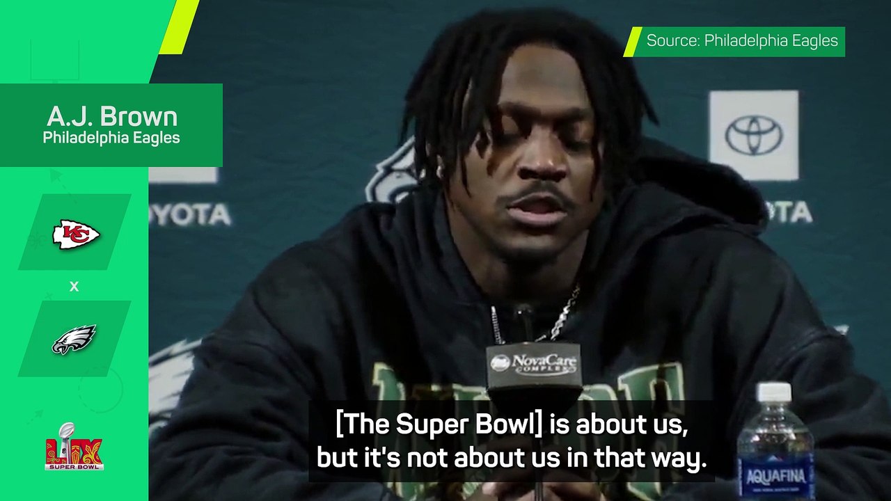 Philadelphia's A.J. Brown clarifies 'paid actor' comments