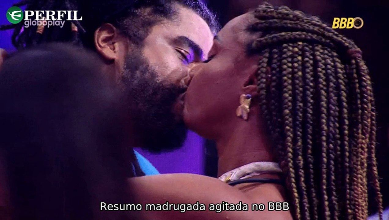 "Festa, Beijo e Ofertas: Influencer trans, primeiro beijo no BBB 25 e desconto em Air Fryer!"