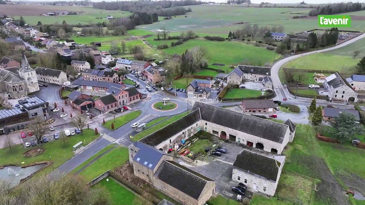 L'église au milieu du village : Nandrin