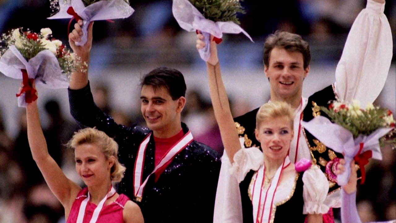 Crash aux États-Unis : ce couple de patineurs célèbres décède, leur fils échappe par miracle au drame