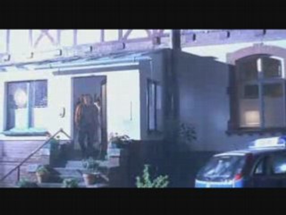 AlleinunterbauernS1episode6 - Christoph M OHRT (E & S)