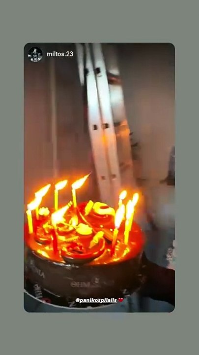 Ο Πανίκος Πιλάλης γιορτάζει τα γενέθλιά του στα γυρίσματα της Γης της Ελιάς