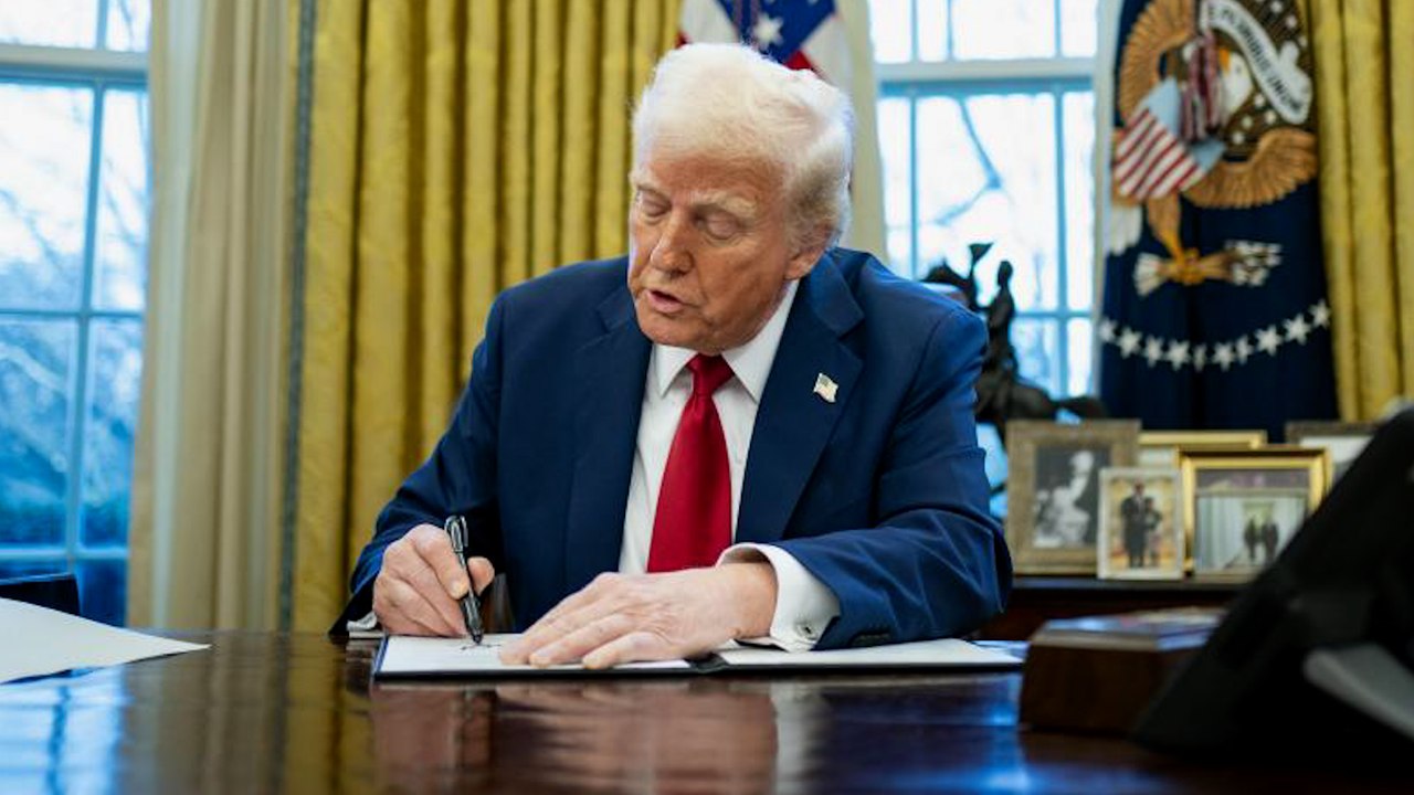 Trump anuncia que impondrá aranceles a China, México y Canadá por el tráfico de fentanilo en EEUU