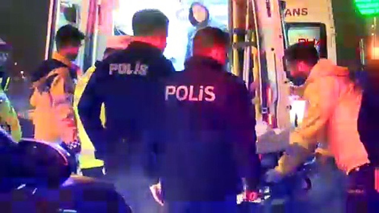İstanbul- Kağıthane D-100'de bariyerlere çarpan motosiklet sürücüsü hayatını kaybetti