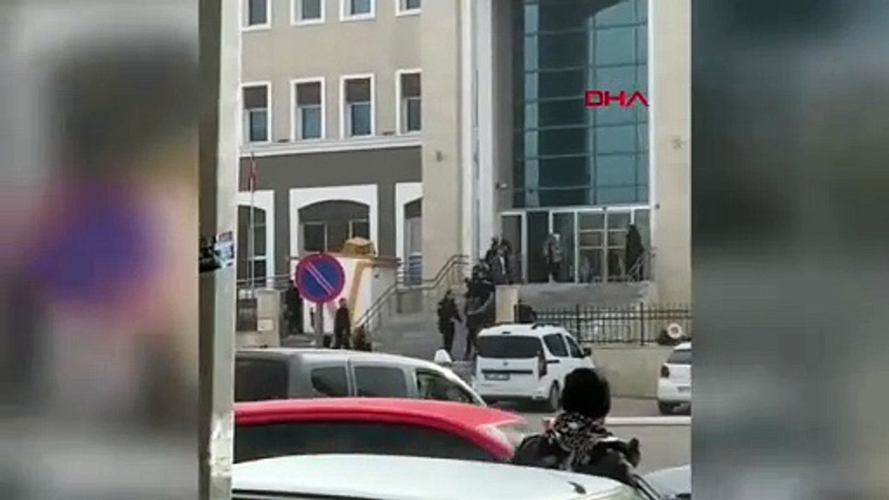 Şanlıurfa'da adliye bahçesinde kavga kamerada: 16 yaralı, 15 gözaltı