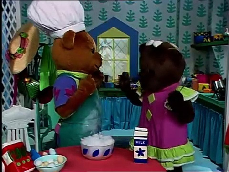 Bananas in Pyjamas - Ep. 370 - Wonderful Cake (2006)