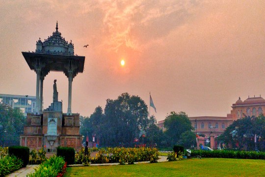 Rajasthan Weather : गुलाबी नगर में गुलाबी सर्दी, मौसम का मिजाज नरम-गरम