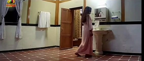 Tabbu attacked by ghost in bathroom