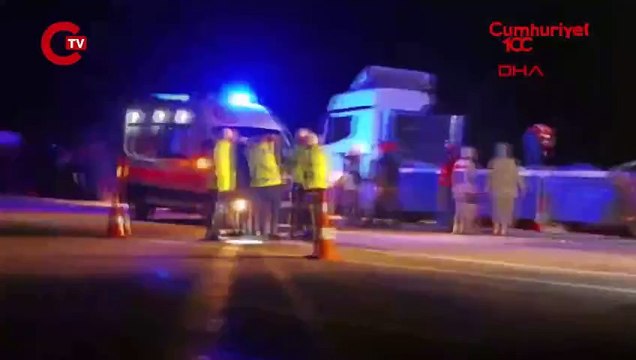Bitlis'te feci kaza... Kaçak göçmenleri taşıyan TIR devrildi: Ölü ve yaralılar var!