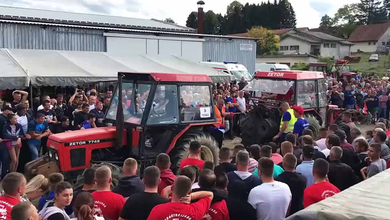 Zetor 7745 vs Zetor 7245 (1)