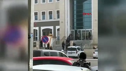 Adliye bahçesinde adeta savaş çıktı: 3'ü polis 16 yaralı, 15 gözaltı