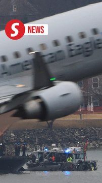 US restricts helicopter flights after Washington crash, 41 bodies recovered