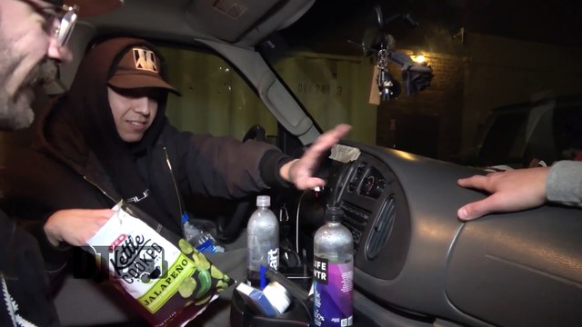 Trauma Ray - BUS INVADERS Ep. 2004