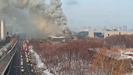 용산 국립한글박물관 큰 불...소방대원 1명 부상 / YTN