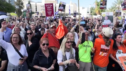 سعادة في تل أبيب خلال عملية تبادل رابعة للأسرى بين حماس وإسرائيل