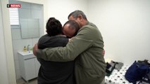 Les images émouvantes des retrouvailles entre Yarden Bibas, libéré par le Hamas ce samedi, et sa famille