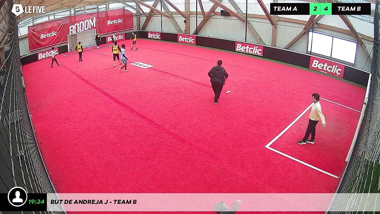 But de Andreja J - Team B