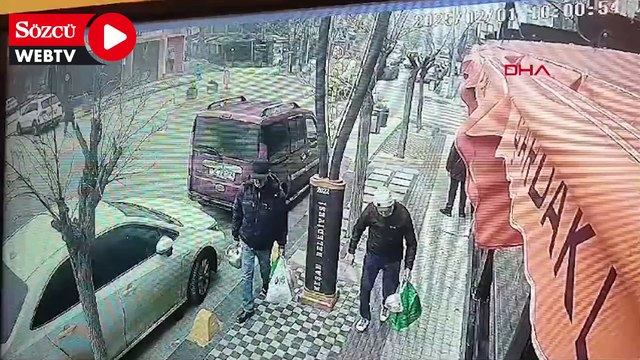 Otomobil, park halindeki 3 araca çarptı; 2 yaralı