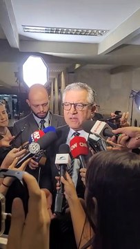 Direto de Brasília: Padilha defende que governo abra diálogo com deputados e senadores após eleições no Congresso