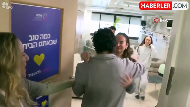 Hamas, 2 İsrailli Esiri Kızılhaç'a Teslim Ederek Serbest Bıraktı